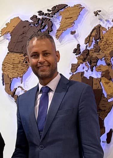 الدكتور حسين محمد حسين جعفر عارف