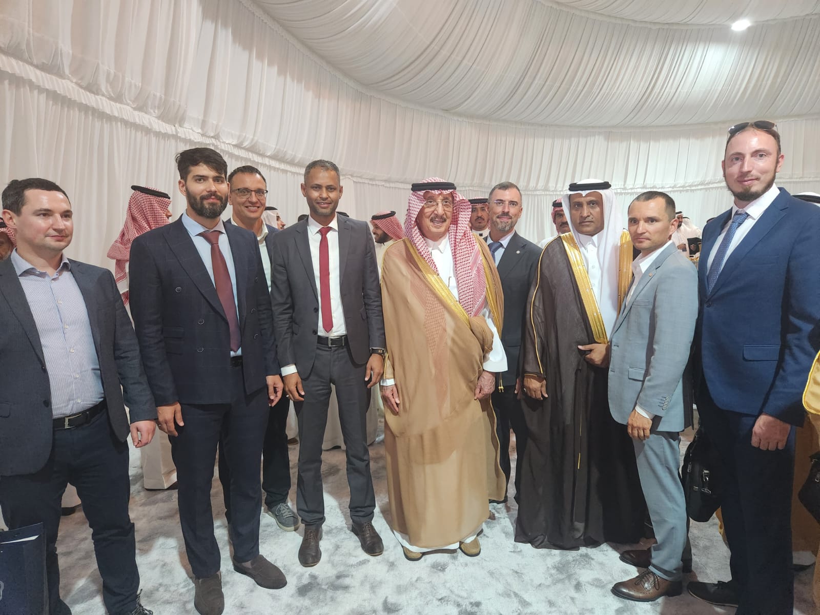زيارة وفد اقتصادي واستثماري دولي إلى منطقة جازان بتنسيق وتنظيم من الصندوق الدولي للتنمية: لقاء صاحب السمو الملكي أمير منطقة جازان ومباحثات استراتيجية مع الهيئة الملكية