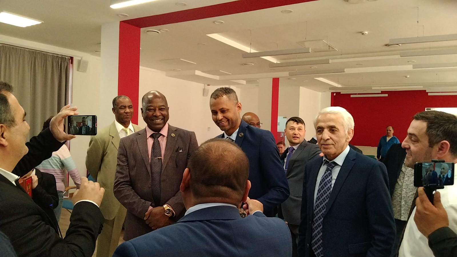مبادرات التنمية والتكامل الثقافي